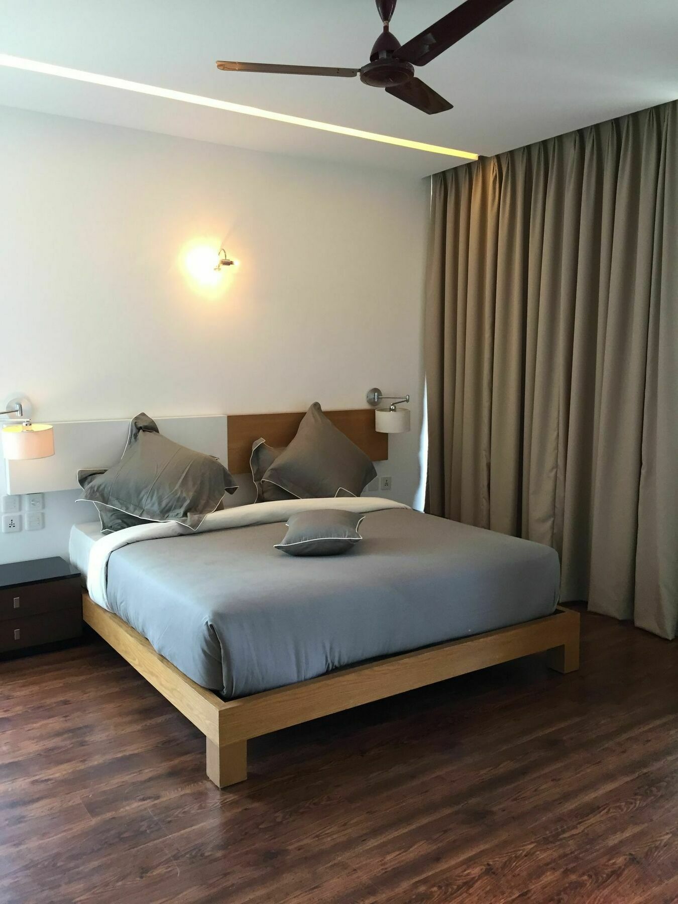 Calem Grove Hotel Candolim Exterior foto